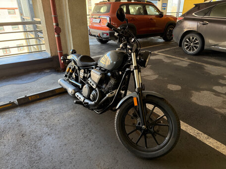 2023 Yamaha XV950 Bolt, серый, 1025000 рублей, вид 3