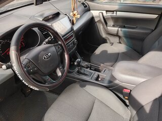 2015 Kia Sorento II Рестайлинг, чёрный, 1900000 рублей, вид 3