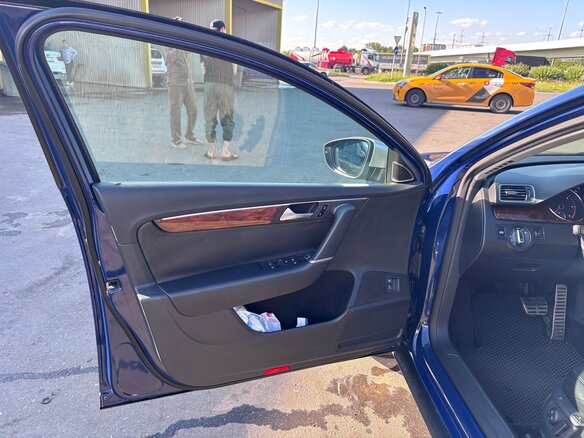 2009 Volkswagen Passat B6, синий, 1100000 рублей - вид 14