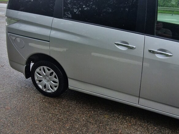 2010 Mazda Biante, серый, 1350000 рублей - вид 9
