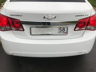 2011 Chevrolet Cruze I, белый, 850000 рублей, вид 4