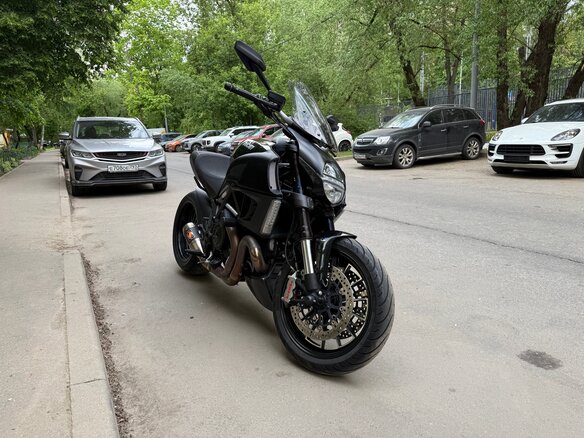 2011 Ducati Diavel, чёрный, 1100000 рублей - вид 5