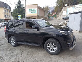 2013 Toyota Land Cruiser Prado 150 Series Рестайлинг 1, чёрный, 3230000 рублей, вид 3