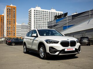 2021 BMW X1 18i sDrive II (F48) Рестайлинг, белый, 2200000 рублей, вид 3