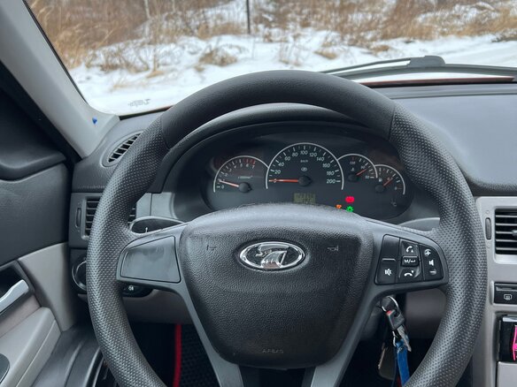 2008 Lada (ВАЗ) Priora I, красный, 400000 рублей - вид 13
