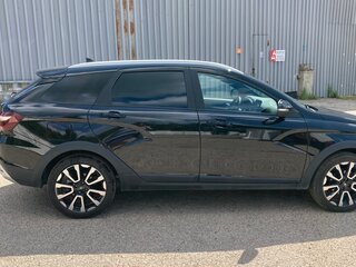 2024 Lada (ВАЗ) Vesta SW Cross I Рестайлинг (NG), чёрный, 1750000 рублей, вид 4