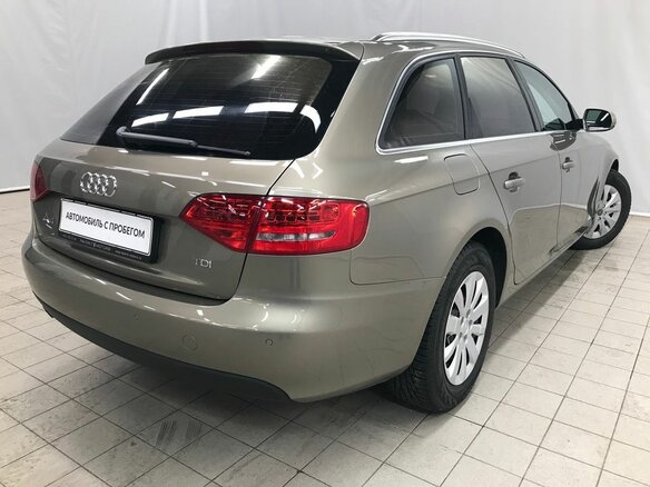 2011 Audi A4 IV (B8), бежевый - вид 2
