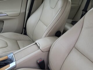2013 Volvo XC60 I, бежевый, 2000000 рублей, вид 5