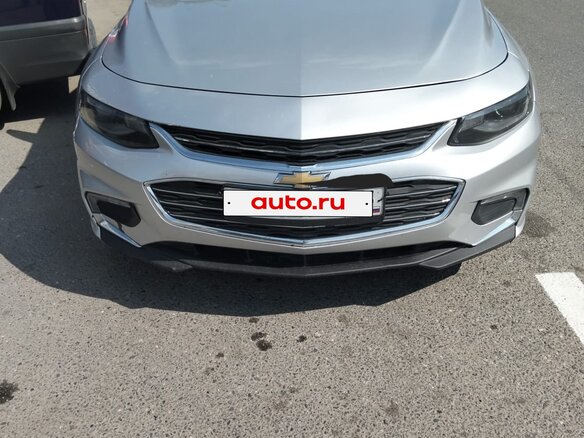 2016 Chevrolet Malibu IX, серебристый, 1500000 рублей