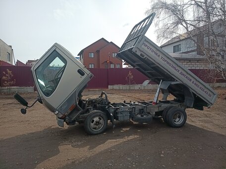 1998 Mitsubishi Minicab, серый, 2150000 рублей, вид 4