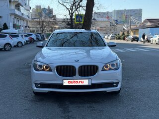 2008 BMW 7 серии Long 740Li V (F01/F02/F04), белый, 1600000 рублей, вид 2