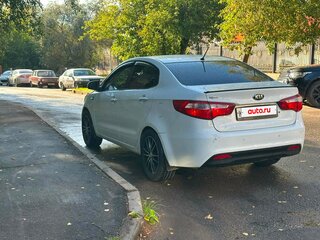2014 Kia Rio III, белый, 600000 рублей, вид 5