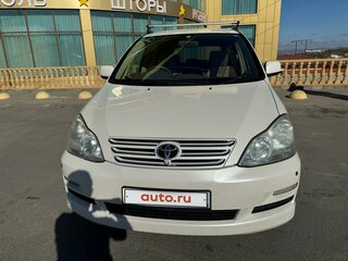 2004 Toyota Ipsum II (M20) Рестайлинг, белый, 1260000 рублей, вид 1