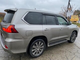 2016 Lexus LX 570 III Рестайлинг 2, серый, 9000000 рублей, вид 3