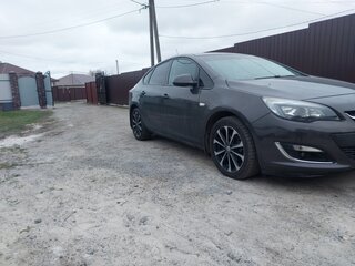 2012 Opel Astra J Рестайлинг, серый, 1350000 рублей, вид 1