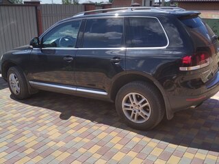 2008 Volkswagen Touareg I Рестайлинг, чёрный, 1250000 рублей, вид 2