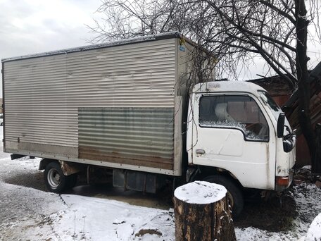 1995 Nissan Atlas, белый, 350000 рублей, вид 1