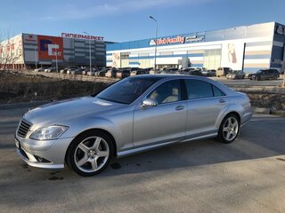 2008 Mercedes-Benz S-Класс 500 Long V (W221), серебристый, 1800000 рублей, вид 3