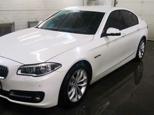 2016 BMW 5 серии 528i xDrive VI (F10/F11/F07) Рестайлинг, белый - вид 3