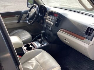 2008 Mitsubishi Pajero IV, серый, 1780000 рублей, вид 4