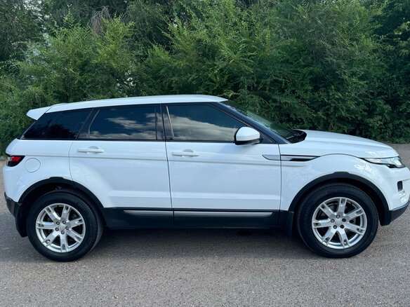 2014 Land Rover Range Rover Evoque 6-speed I, белый, 2500000 рублей - вид 3