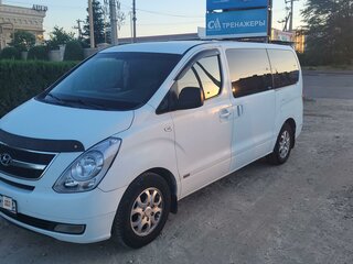 2009 Hyundai Grand Starex I, белый, 1650000 рублей, вид 1