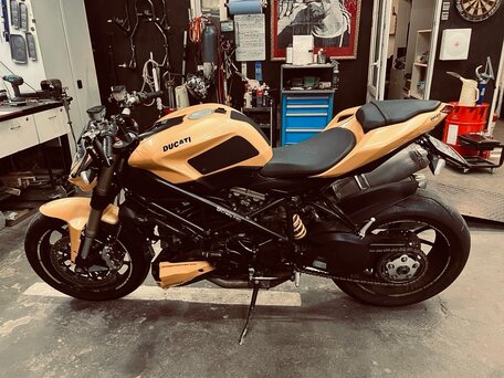 2013 Ducati Streetfighter, жёлтый, 828888 рублей, вид 3