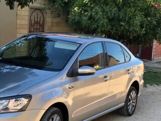 2019 Volkswagen Polo V Рестайлинг, серебристый, 1320000 рублей, вид 4