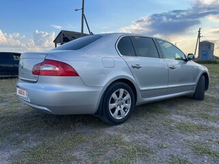 2008 Skoda Superb II, серебристый, 700000 рублей, вид 3