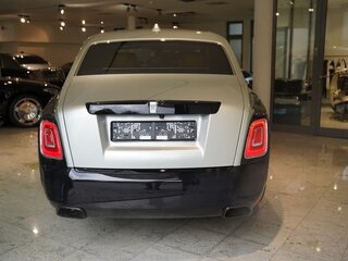 2025 Rolls-Royce Phantom Extended VIII (Series I), чёрный, 89000000 рублей, вид 5