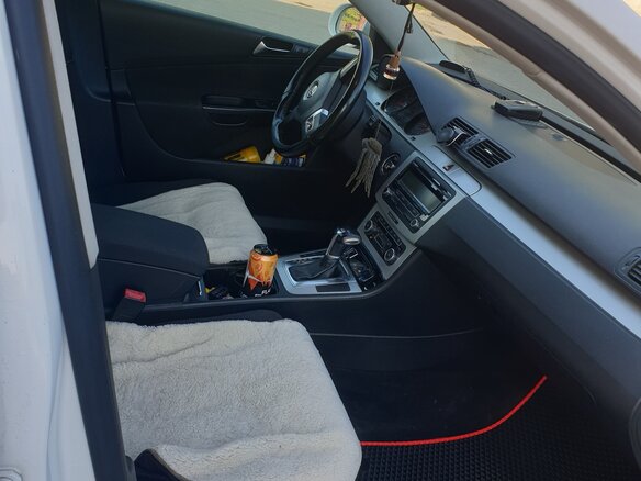 2010 Volkswagen Passat B6, белый, 800000 рублей - вид 12