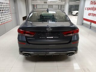 2019 Kia Optima IV Рестайлинг, белый, 2250000 рублей, вид 3