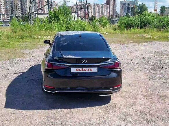 2020 Lexus ES 250 VII, чёрный, 3800000 рублей - вид 6