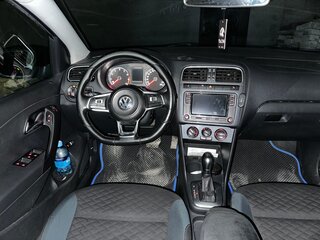 2019 Volkswagen Polo V Рестайлинг, белый, 857000 рублей, вид 5