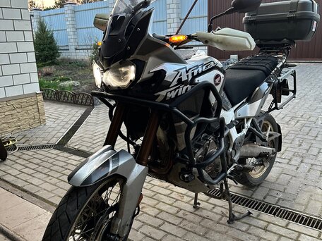 2019 Honda CRF 1000L Africa Twin, серебристый, 1300000 рублей, вид 1