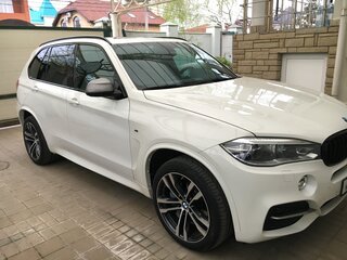 2014 BMW X5 M50d III (F15), белый, 4500000 рублей, вид 4