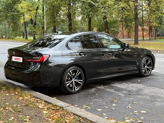 2024 BMW 3 серии 320i VII (G2x) Рестайлинг, чёрный, 5690000 рублей, вид 3
