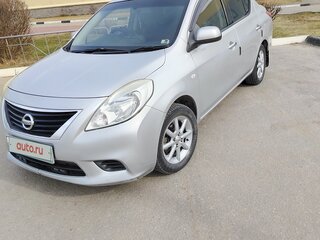 2014 Nissan Latio I (N17), серебристый, 750000 рублей, вид 2