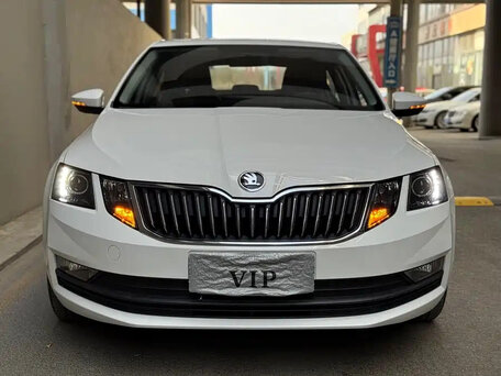 2021 Skoda Octavia III (A7) Рестайлинг, белый, 1577777 рублей, вид 2