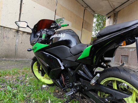 2008 Kawasaki Ninja 250R, зелёный, 220000 рублей, вид 2