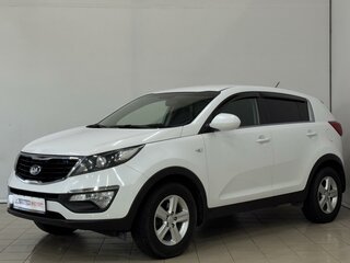 2015 Kia Sportage III Рестайлинг, белый, 1549000 рублей, вид 1