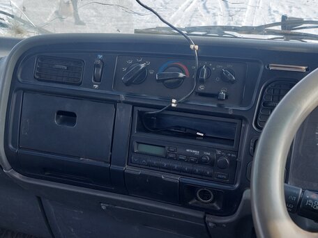 1996 Fuso (Mitsubishi) Canter, бежевый, 2000000 рублей, вид 1