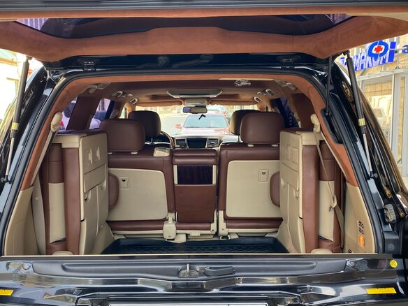 2011 Lexus LX 570 III, чёрный, 4200000 рублей - вид 5