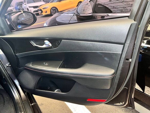 2018 Kia K3 II, серый, 1930000 рублей - вид 35