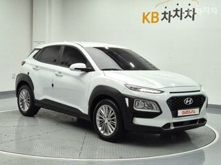2023 Hyundai Kona I Рестайлинг, белый, 1299000 рублей, вид 4