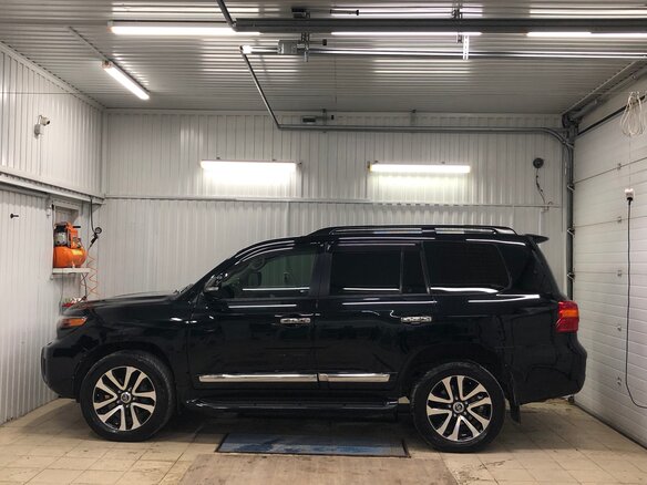 2013 Toyota Land Cruiser 200 Series Рестайлинг 1, чёрный, 5050000 рублей - вид 10