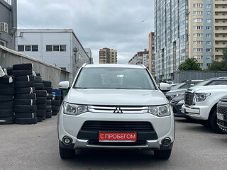 2014 Mitsubishi Outlander III Рестайлинг, белый, 1039000 рублей, вид 5