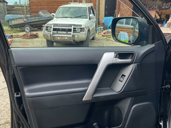 2020 Toyota Land Cruiser Prado 150 Series Рестайлинг 2, чёрный, 5150000 рублей - вид 14