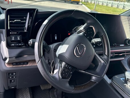 2024 Lexus LM 350h II, чёрный, 13900000 рублей, вид 3