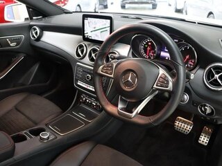 2019 Mercedes-Benz CLA 180 I (C117, X117) Рестайлинг, белый, 1500000 рублей, вид 4